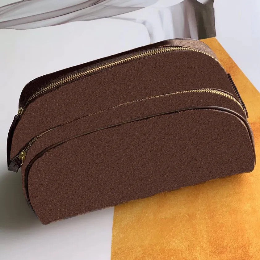 King Size Toiletry Bag Men Extra Large Wash Bags Fashion Luxurys Designers Make Up Cosmetic Toilet Pouch Women Beauty Makeup Case Pochette Accessoir