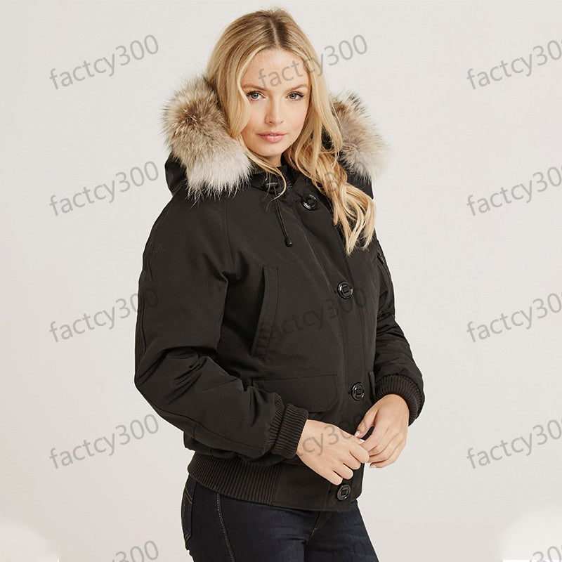 Designer Women Winter Parka Outerwear Fur Hooded Fourrure Manteaus Down Jacket Coyote Fur Collar Aviator Pilots Jacket Short Coat Hiver Doudoune