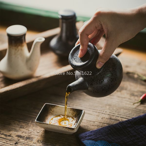 Herb Spice Tools Japanese Style Ceramic Retro Black Soy Sauce Pot Small Vinegar Pot with Lid Sauce Jar Bottle Tableware 230720