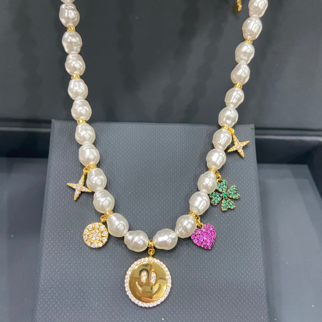 18K Gold Plated Luxury Brand Designer Pendants Necklaces Letter Choker Crystal Pearl Necklace Chain Jewelry Accessories Pearl WeddingGifts