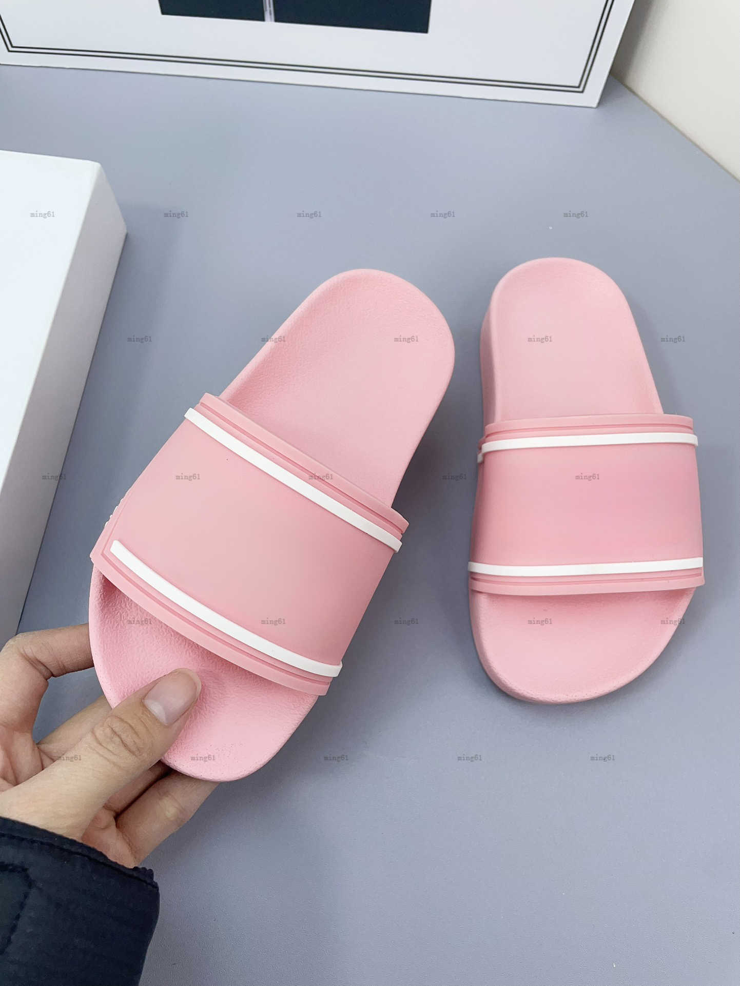 Brand baby slippers Cute Pink design kids shoes sizes 26-35 Including shoe box summer designer boys girls Sandals