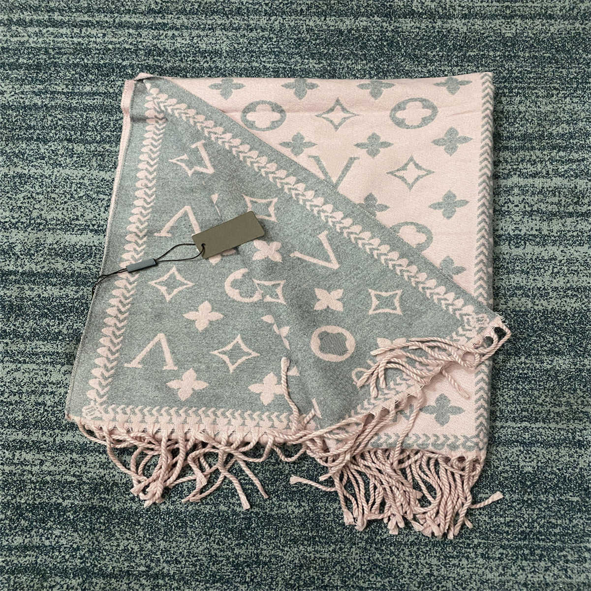 2023 Designer Cashmere scarf women new fashion autumn-winter warm shawl scarf hot clothing collocation 8LV