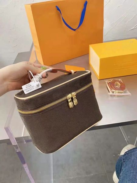 toiletry cosmetic bags designer makeup bag Nice make up Travel Cases women Lady shoulderbags Girls pouch wash vanity tote handbags Purses Mi