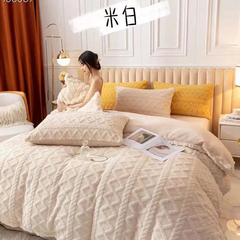 Cozy Winter Bedding Set with Wool Blend sheet and Fluffy Duvet Cover 52