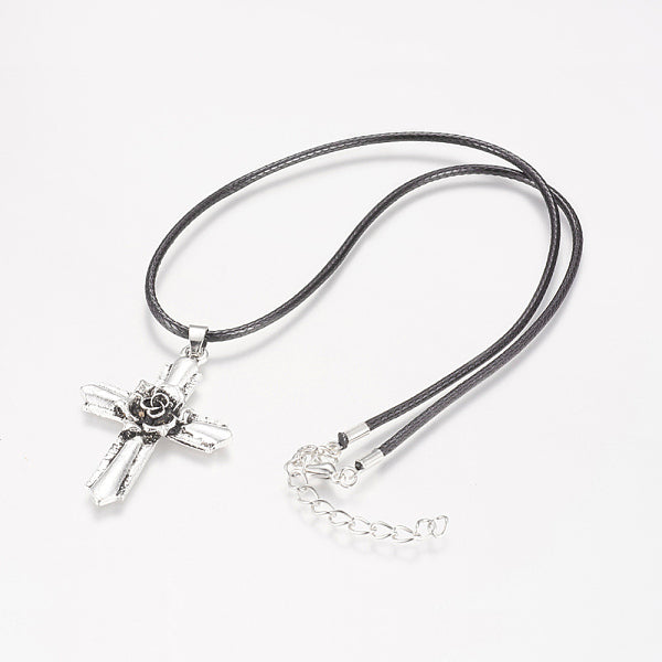 Collares pendientes de la aleación