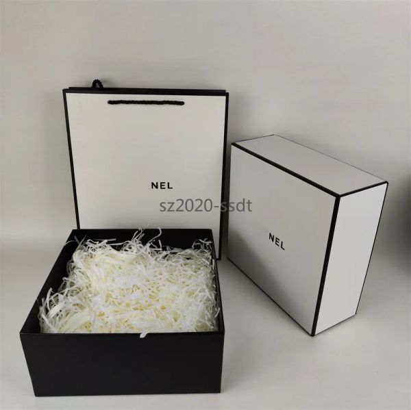 Designer gift packaging large capacity white perfume box bag set handbag gift box cosmetics packaging box