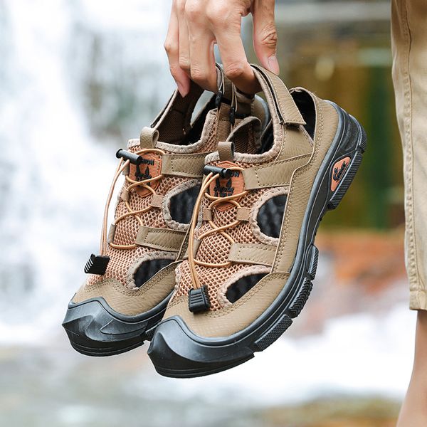 Spot large size summer new sandals breathable outdoor beach shoes closed toe cool fashion mesh casual hole shoes