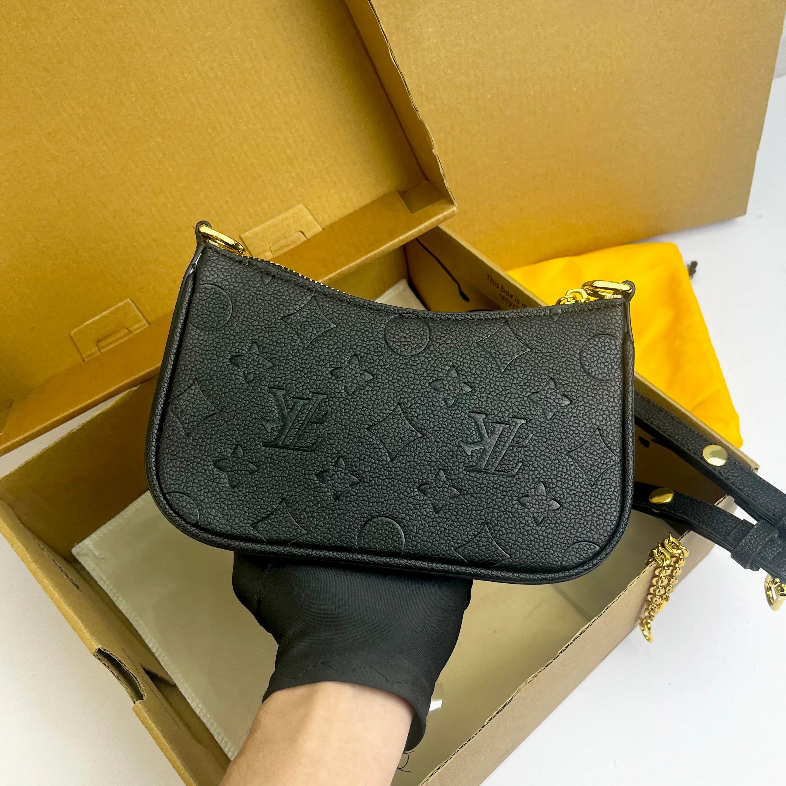 Fashion Designer Bag Woman Old Flower Crossbody Shoulder Bag Leather Embossed Chain Purse Ladies Handbag Letters Stripe Luxury Half Moon Bag Handbag