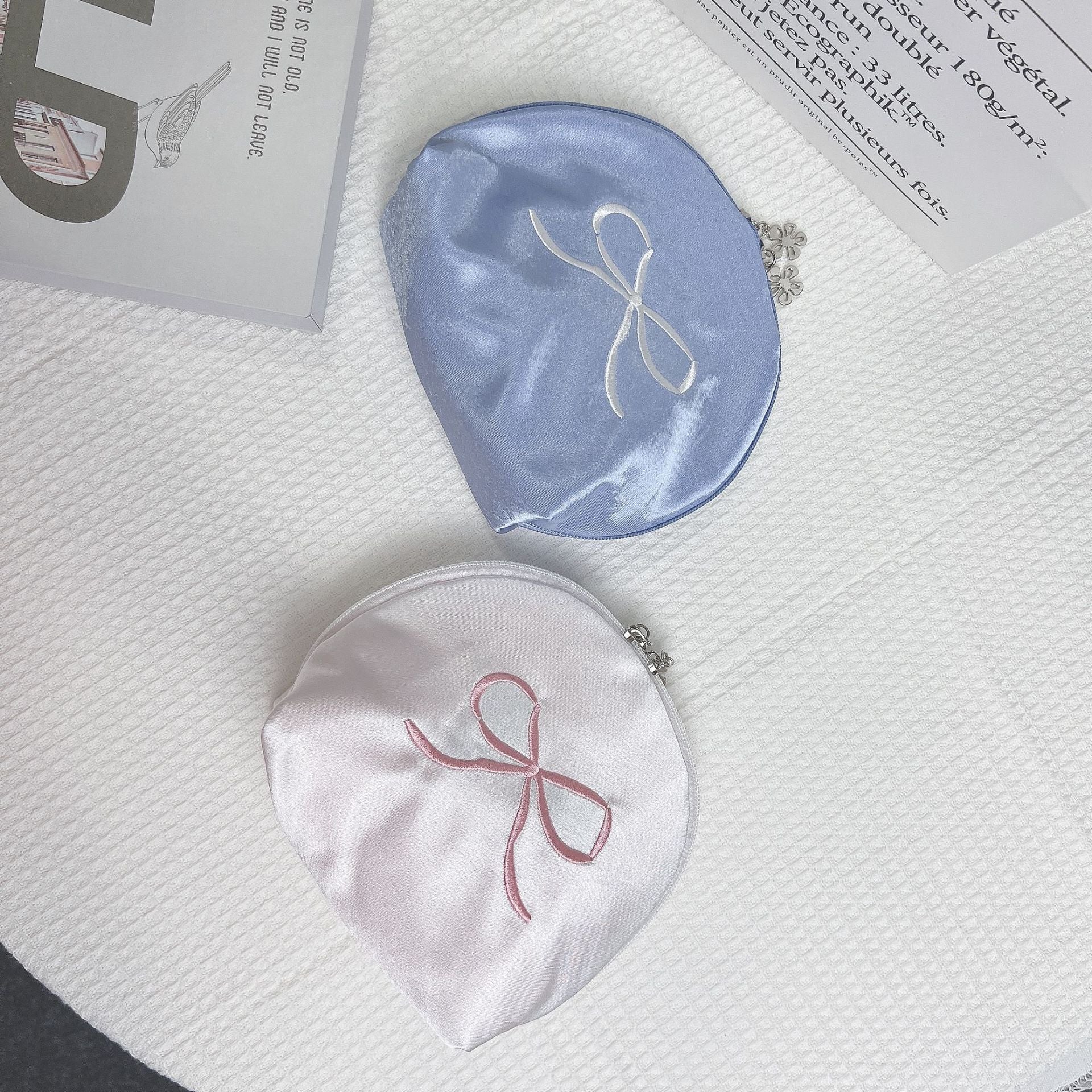 Y227M Shell cosmetic bag female new portable ins niche travel business trip small skin care products washing storage bag