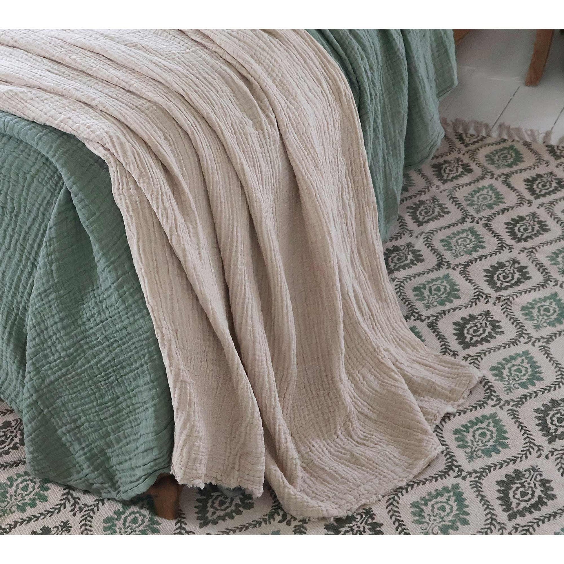 Apricity Oatmeal Crinkle Throw (Petite) Matron Inn