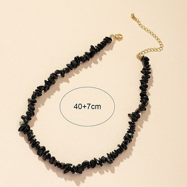 Collar con cuentas de chips de obsidiana natural