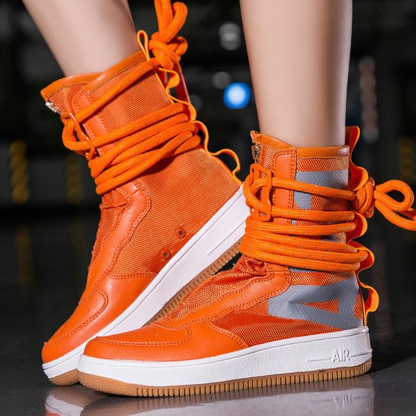 Designer europeu e americano de calçados de dois tamanhos 25 Primavera e outono Novo zíper top top shoes de tênis de moda tendência de rua