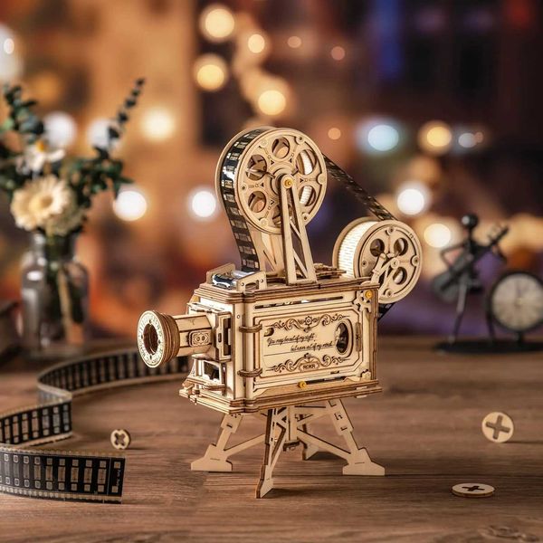Robotime 183pcs Retro Diy 3D Hand Crank Film Projector Wooden Model Building Kits Assembly Vitascope Toy Gift for Children AdultC250110