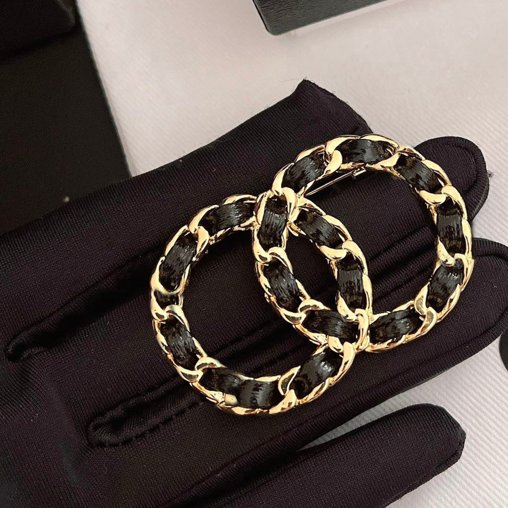 Black Leather Brooches Geometry Pendant Design 18k Gold Plated Crystal Pearl Fashion Women Couple Love Brooches Wedding Party Classical Jewellery Gi