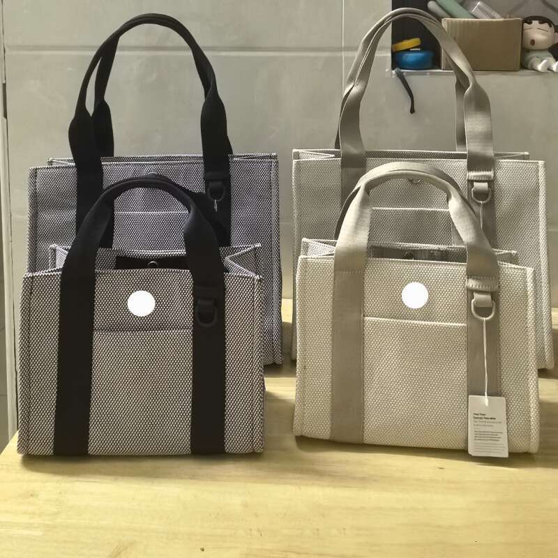 Designer Women Outdoor Sports Running tote Yoga Shirts Quick-drying Running totes Bag Waterproof Lunuliness lemonize belt Bags