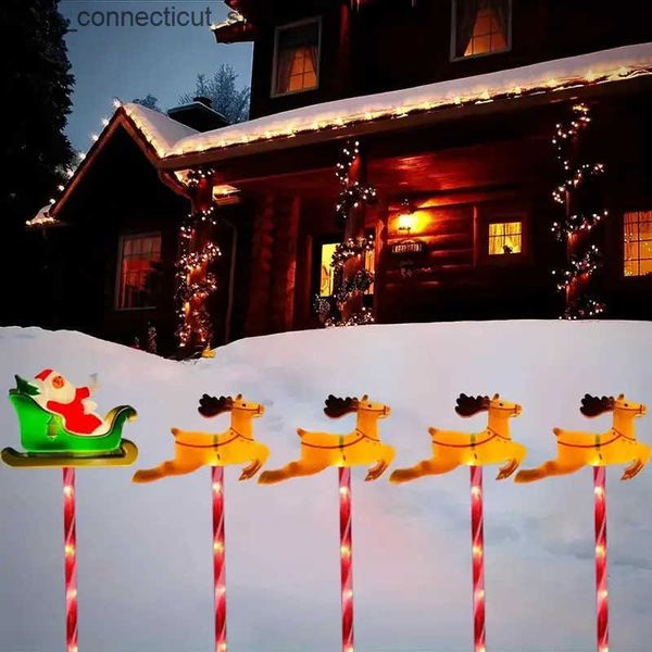 Solar Garden Lights 5 pieces of solar Santa Claus sled and reindeer lawn stake decoration set outdoor holiday LED garden light decoration 80