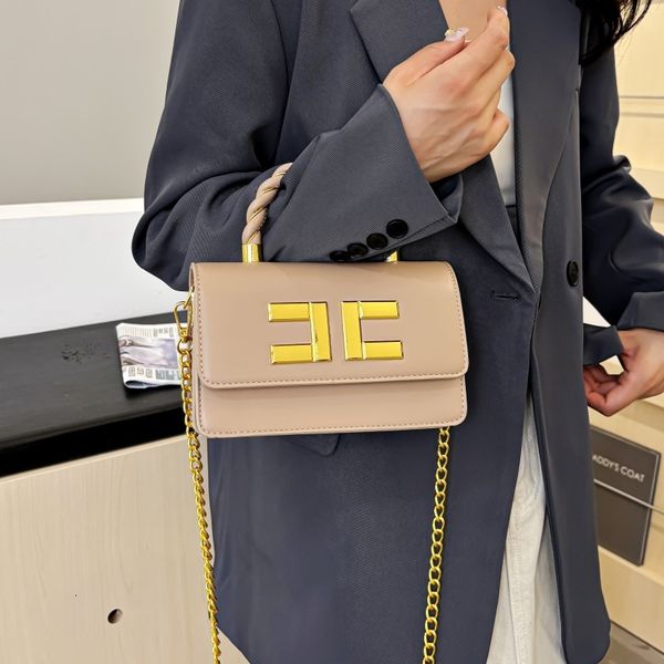 New designer leopard print women&#039;s small square handbag, simple texture, diverse styles, chain slanted body, single shoulder, women&#03