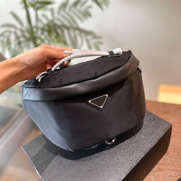 Designer bag Classic Nylon Waist bag Chest bag Crossbody Bag quality leather Crossbody Bag saddle bag luxurys Handbagsl Zipper cosmetic bag