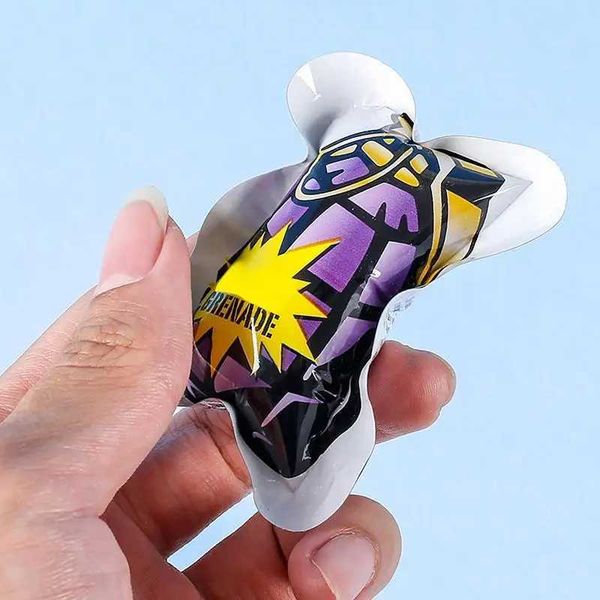 20pcs Trick Toys Noisemaker Prank Toy Inflatable Bombs Bag Simulation Bombs Bags Self-Inflating Toys Self-Inflating Fake Bombs Y240827