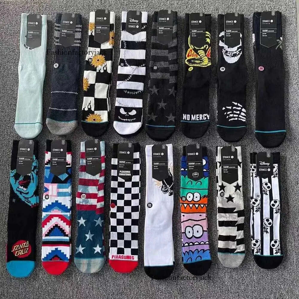 Men&#039;s Socks Light Stand Stance High Tube Skateboarding Socks Exposed Trend Towel Bottom Socks Basic Sports Basketball S25616