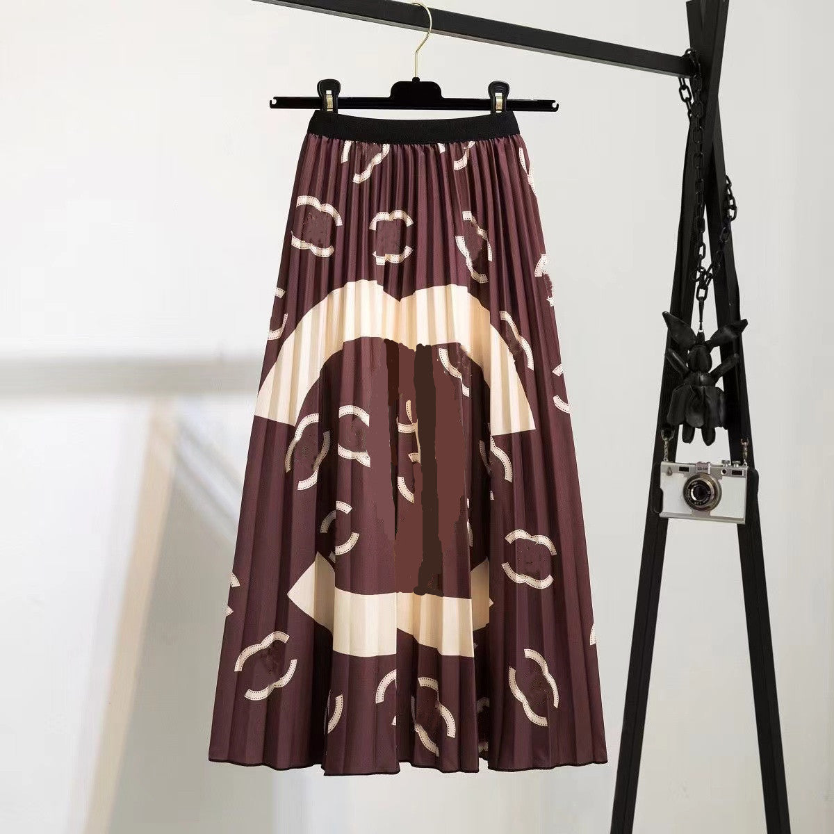 Designer Quality Summer Women&#039;s Pleated Skirts Fashion High Waist Letter Print Casual Mid-Length Skirt a766
