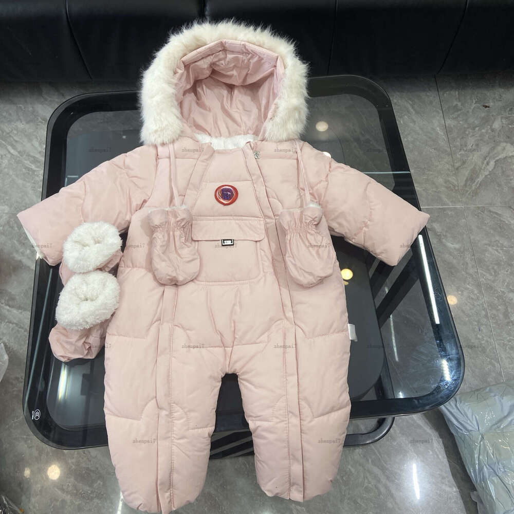 Top baby jumpsuit Pink infant romper Hooded design toddler designer clothes Adding velvet newborn bodysuit A385X11N101