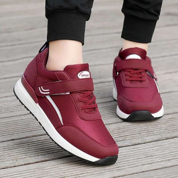 2023 New Autumn Women&#039;s Breathable Mesh Soft Sole Sports Casual Anti Slip Lightweight Walking Shoes