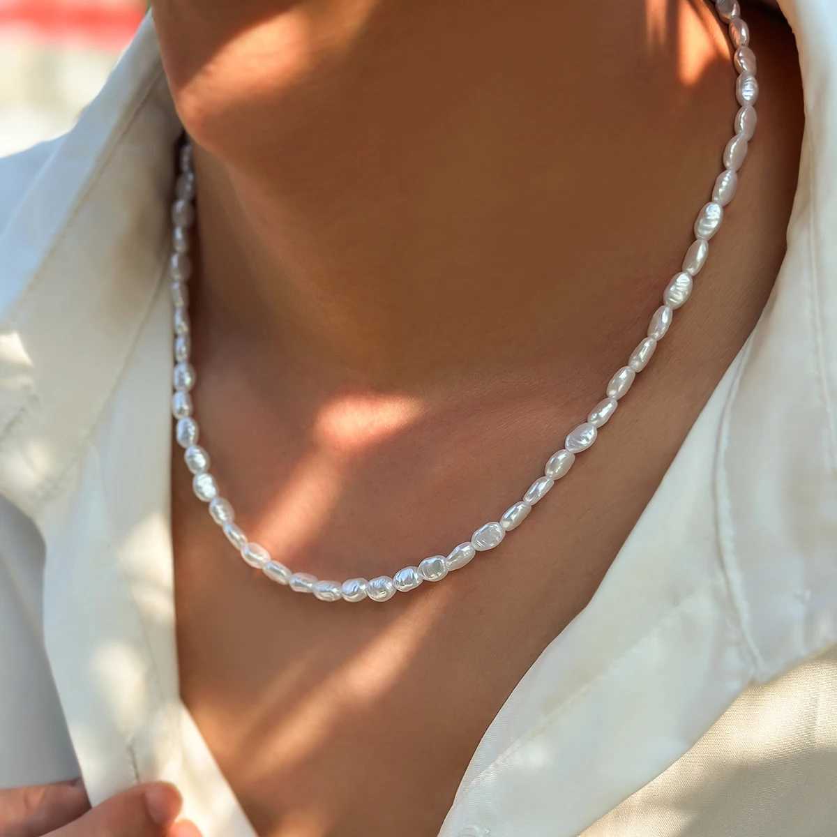 Salircon Simple Baroque Imitation Pearl Chain Choker Necklace Elegant Temperament Beaded Necklace Womens Wedding Party JewelryX240919