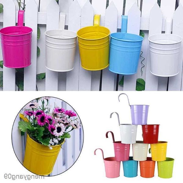 Planters Pots Colorful Metal Iron Flower Wall Hanging Flower Plants Pot Hook Bucket Tin Garden Planter Pots Balcony Hanging Succulent Basket