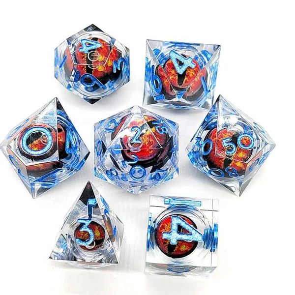Dice Games 7Pcs-Set Resin Dragon Eye Dice Halloween Polyhedral Crystal Longan Dice Game Home Ornaments Tarot Game Party Toys S2453109