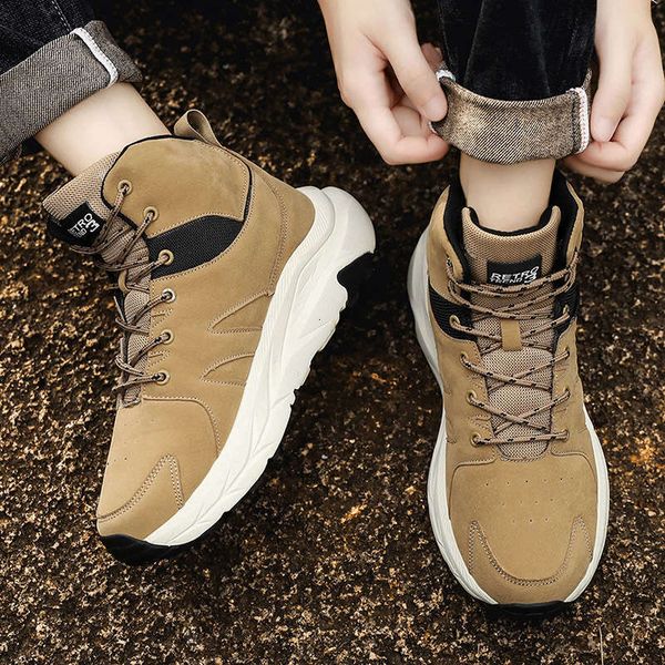 New outdoor leather waterproof mountaineering men&#039;s non-slip walking high-top sneakers women&#039;s thick soled daddy shoes