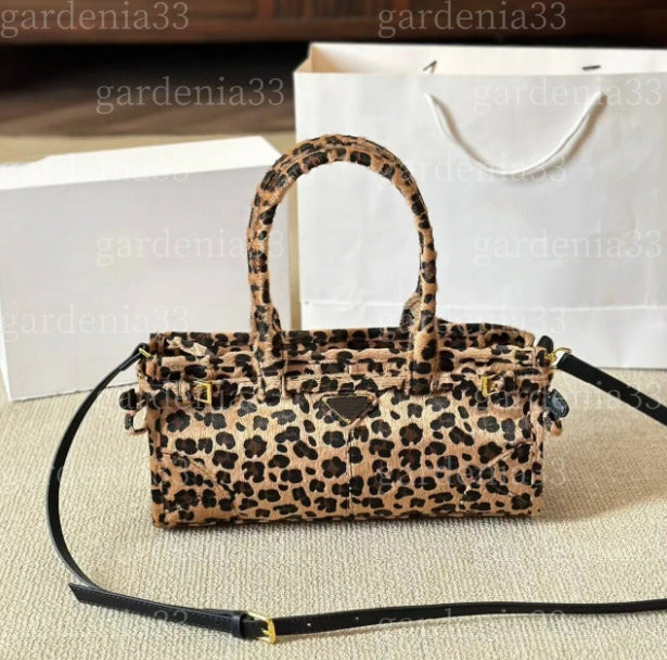 Designer luxury Shoulder Women Designer Totes Bag Soft Leopard Print Bury Suede Brown Leather Handbag Casual Men Briefcase New Tote