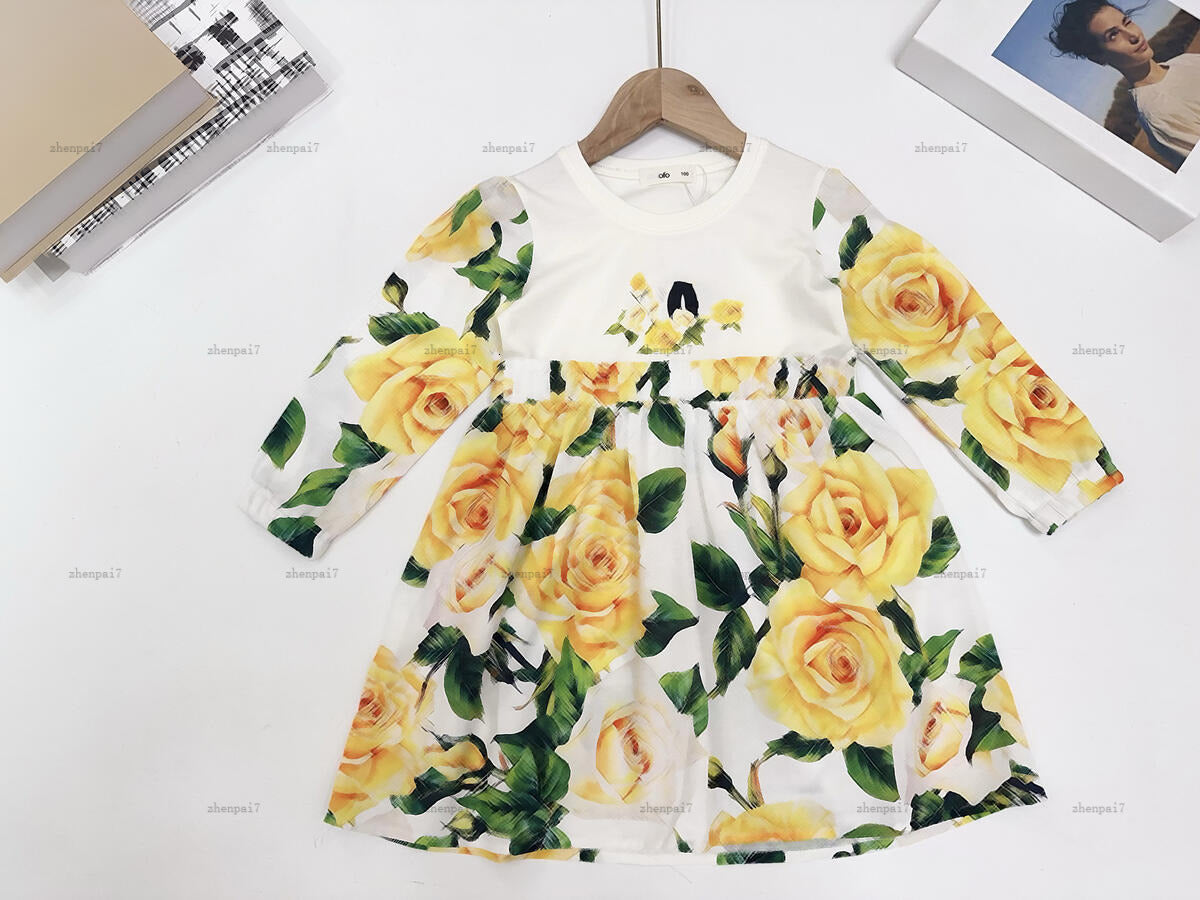 Top girls dress Round collar princess dress kids designer clothes Multi-color printing autumn partydress baby skirt A222X06N050