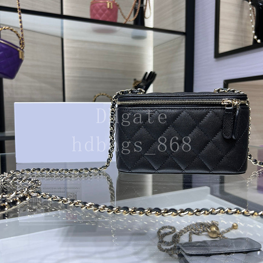 Top Mirror quality Designer vanity bag with chain Luxury Calfskin Leather Cosmetic bags Crossbody bags Chain bag Shoulder bag 17cm With box 24C19B