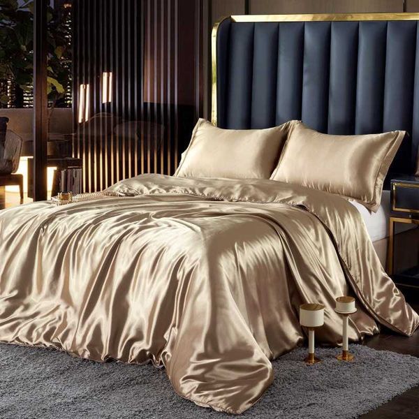 sets Nordic Mulberry Silk Bedding Set with Duvet Cover Bed Sheet case Couple Single Double Summer 12 People Bedsheet Z0612