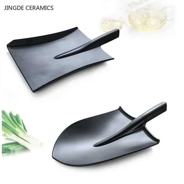 Black Creative Melamine Plate Shovel model Barbecue plates Restaurant barbecue salad dinner plates Household plastic tablewareXJ241209