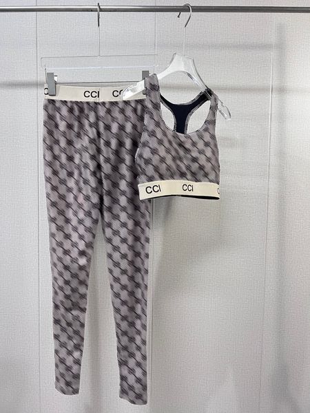 Womens Tracksuits Seamless Yoga Sets Gym active 2pcs two Piece Set Workout Clothes for Woman Fitness Clothing Sportwear Sports Bra Leggings