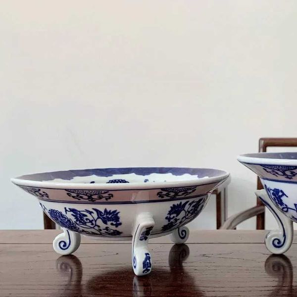 Decorative Plates China Style Blue White Porcelain Tripod Fruit Plate Cy Dish for Living Room Restaurant Server Cultural Decor CL250121