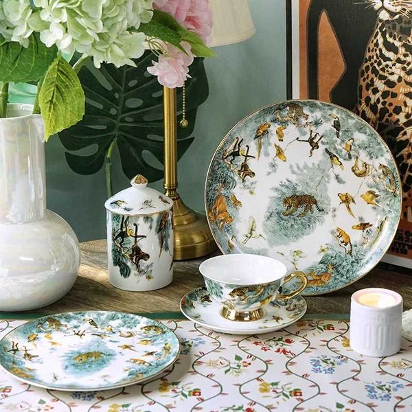 Dishes Plates Home&gt;Products&gt;European Bone Chinese Plate Coffee Cup&gt;Small Plate Jungle Animal Gold Bone Chinese Cup Mat H250110