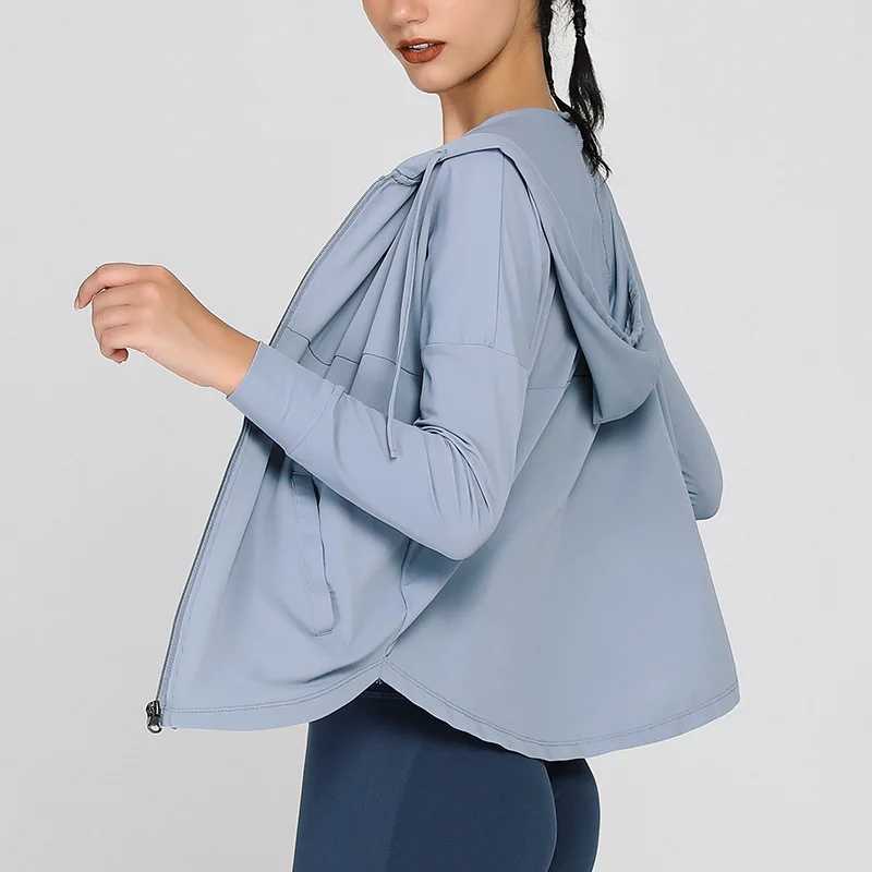 Women Fitness Jacket Breathable Sun Protection Sweatshirt Loose Sports Running Zipper Jacket With Pockets Gym Coat Outerwear M240919