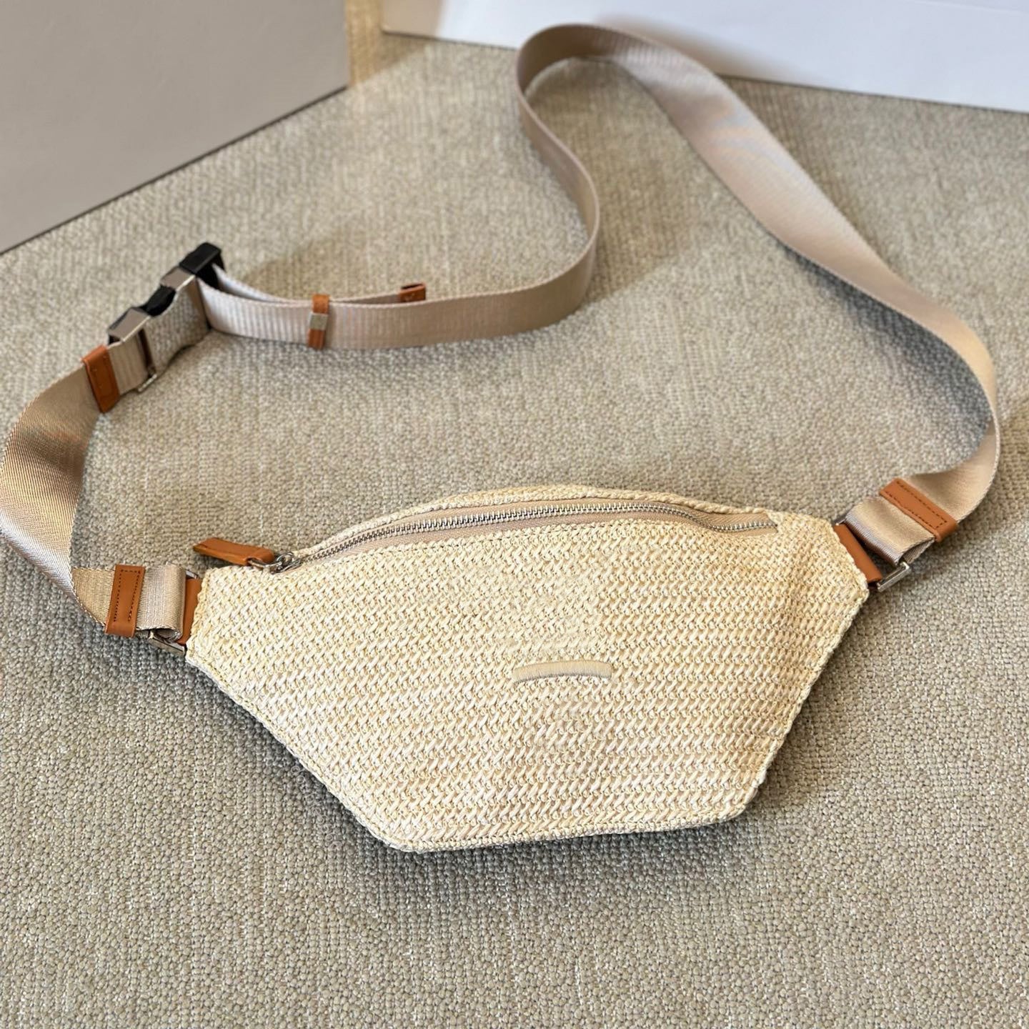 Luxury Designer Men&#039;s Women&#039;s Straw Belt Bags Casual Chest Bags Outdoor Bags Sports Bags Shoulder Bags Crossbody Bags Cosmetic Bags Phone