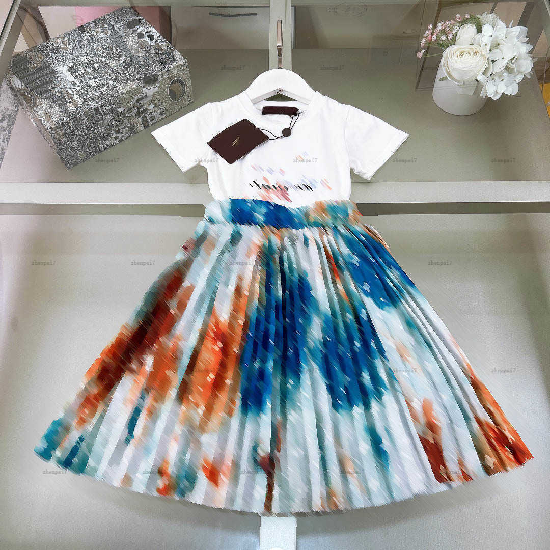 Top one girls dress suit Flower printing baby two-piece kids designer clothes Multi-color combination design T-shirts and Long skirts A071X02N024