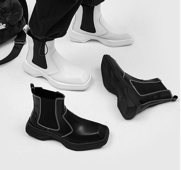 Designer Boots Patent Leather Shoes Loafers Fashion Luxury Men Slip on Mocassin Breathable Homme Zapatos De Hombre Flats Dress Leather Shoes