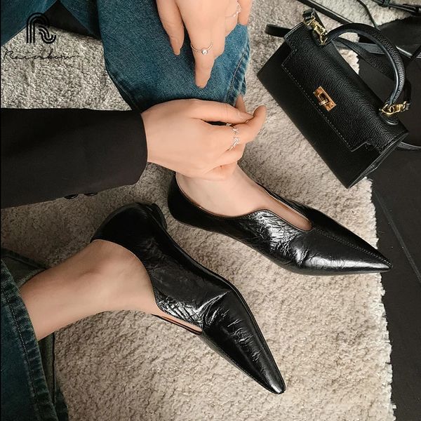 RAINBOW 34-40 Spring Cow Leather Women Shoes Pointed Toe Pumps Fashion Retro Ladies Low Heel Shallow Mouth Ladies Soft Flats 250110
