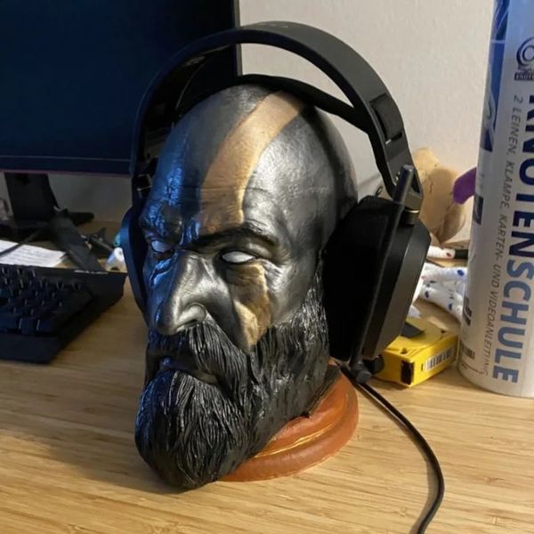 God Of War Kratos Statue Headphone Game Characters Toys Head Statue Desk Model Computer Headphone Stand Holder Z250110
