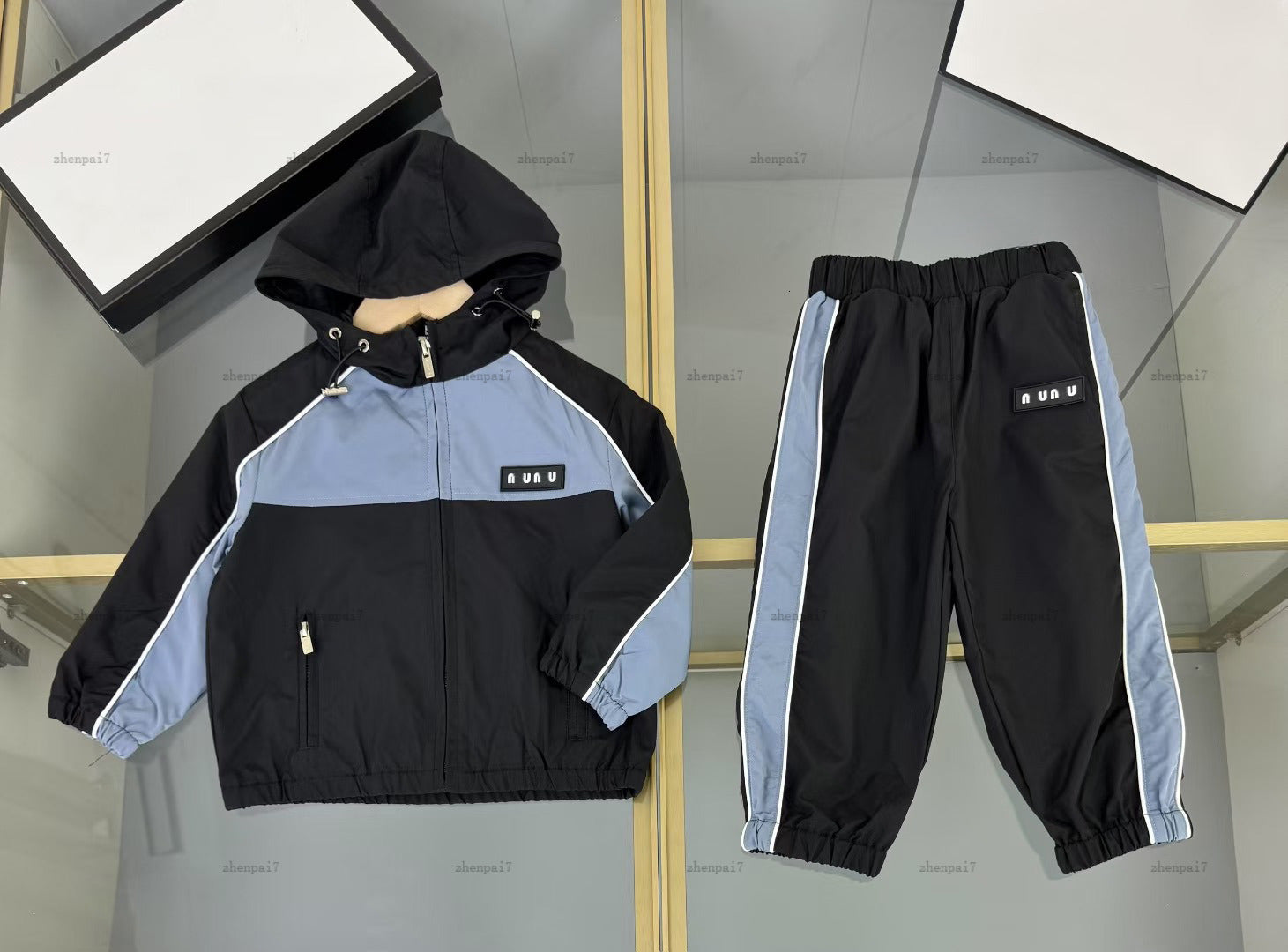 Top baby Coat suits High-quality woven fabric Tracksuits Kids designer Clothes Autumn jacket and pants A957X26N000