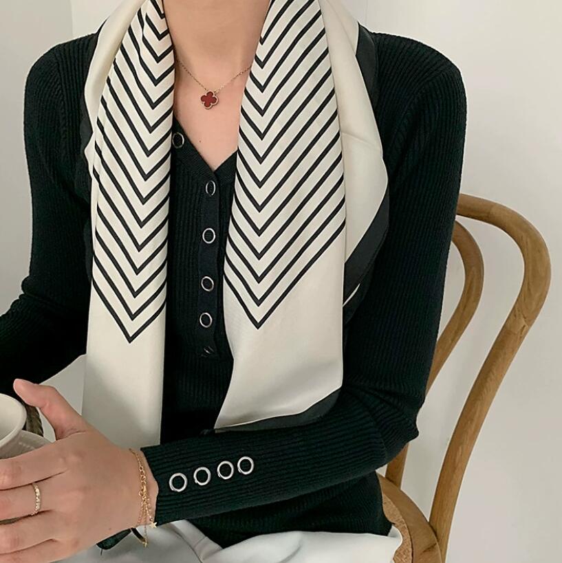 Designer Grid Print Flower imitate Silk Scarf Headband for Women Fashion Long Handle Bag Scarves Paris Shoulder Tote Lage Ribbon Head Wraps 70X70CM