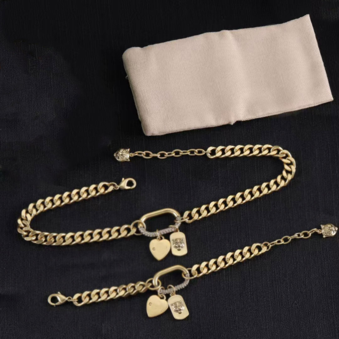 necklace designer jewelry heart necklace High end light luxury fashion Retro designer necklace jewelry woman designer chains jewellery luxury neckla