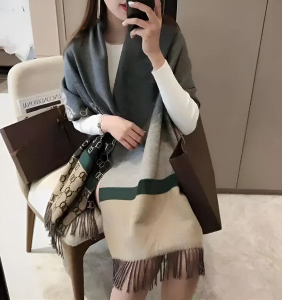 2025 Stylish Women Cashmere Designer Scarf Full Letter Printed Scarves Soft Touch Warm Autumn Winter Long Shawls Scarf