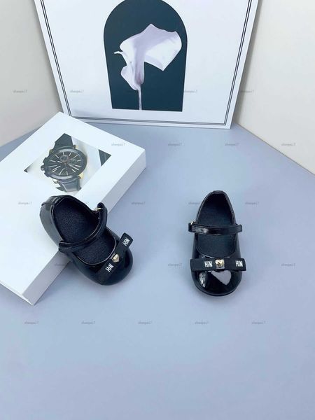 Top toddler Leather shoes Gold heart decoration baby shoes Size 21-28 Box Packaging kids sneakers infant walking shoe